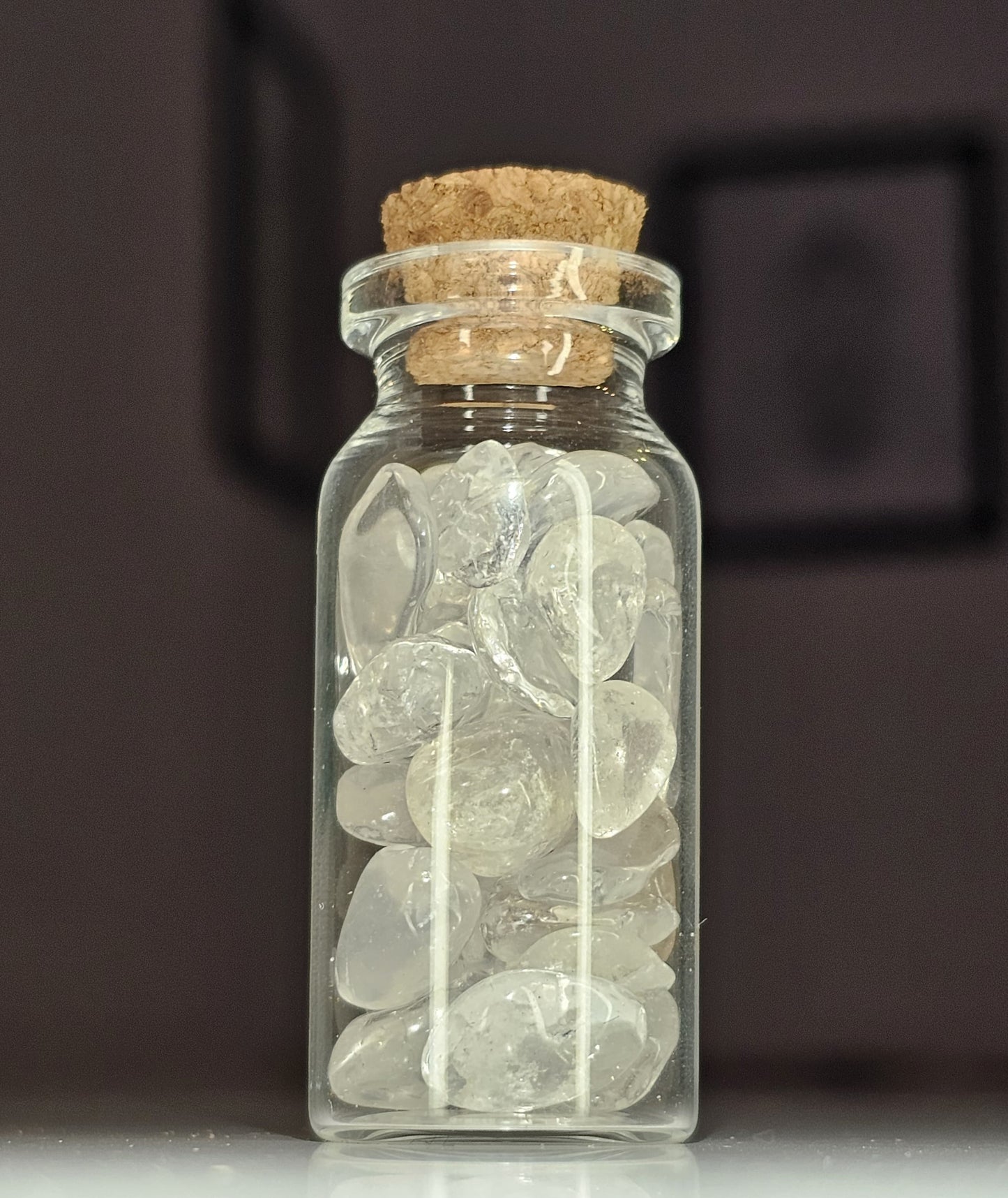 Bergkristall Chips im Spelljar - Bergkristall Edelstein Trommelchips im Glasfläschchen mit Korken - Clear Quartz Chips