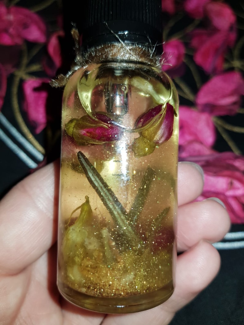 Attract Love Ritual Oil | Magic Witches Ritual Oil for Body and Candles | Ritualöl für die Erhöhung der Liebesfrequenz & für Liebesrituale