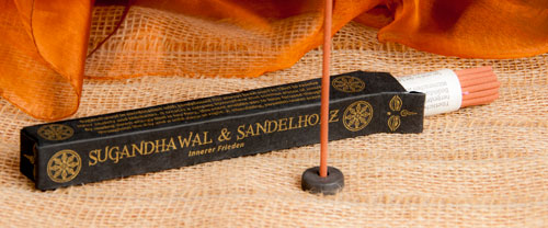 Tibetan Line - Sugandhawal & Sandelholz Inhalt ca. 27 Stäbchen + 1 Halter | Räucherstäbchen Set | Innerer Frieden